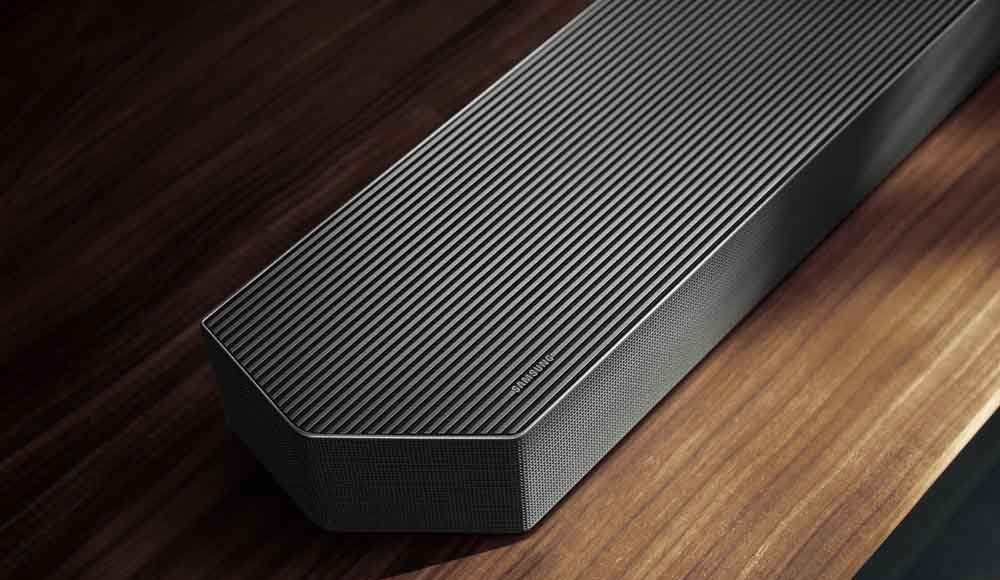 Samsung-TVs-and-Displays-CES-2025-Soundbar-HW-Q990F-HW-QS700F_main2
