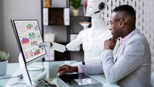 Hoy la IA se ha convertido en la aliada en toma de decisiones empresariales