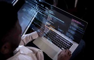 Ahora adoptan la IA agéntica para lanzar ciberataques autónomos y adaptativos