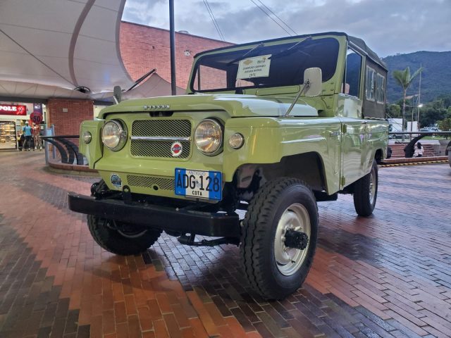 Nissan Colombia revela los 12 semifinalistas que competirán por el título del carro más icónico en el país