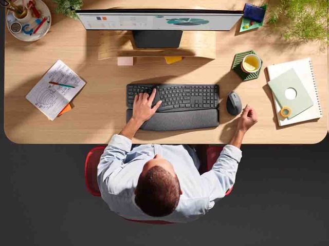 Logitech impulsa el bienestar digital con un llamado a cuidar la salud postural