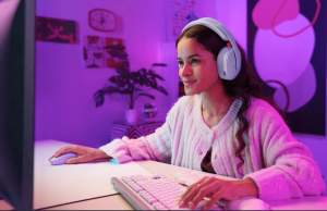 Logitech G lanza los G325 LIGHTSPEED en Colombia: Libertad inalámbrica y audio de 24 bits para todo tipo de gamers