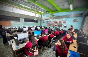 Tecnología que transforma aulas: Suba impulsa la educación con nueva dotación digital
