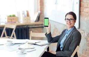 El celular se convirtió en la oficina de miles de emprendedores en América Latina