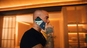 Motorola apuesta por el fútbol, la música y la cultura digital con “Jugamos”, su nueva campaña global junto a J Balvin