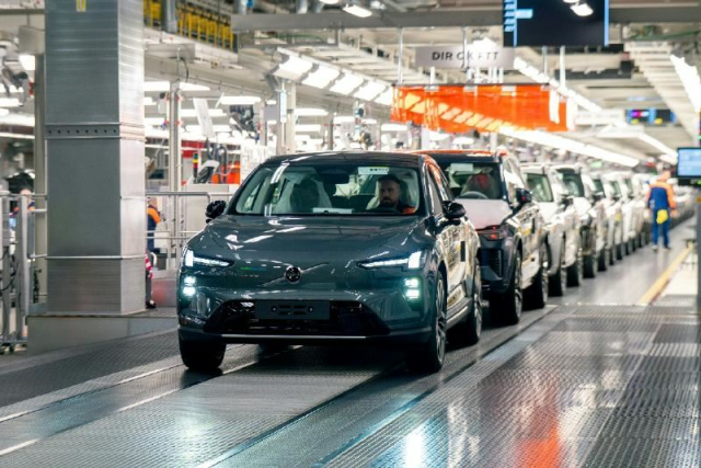 Volvo EX60: el SUV eléctrico que marca un antes y un después ya entra en producción