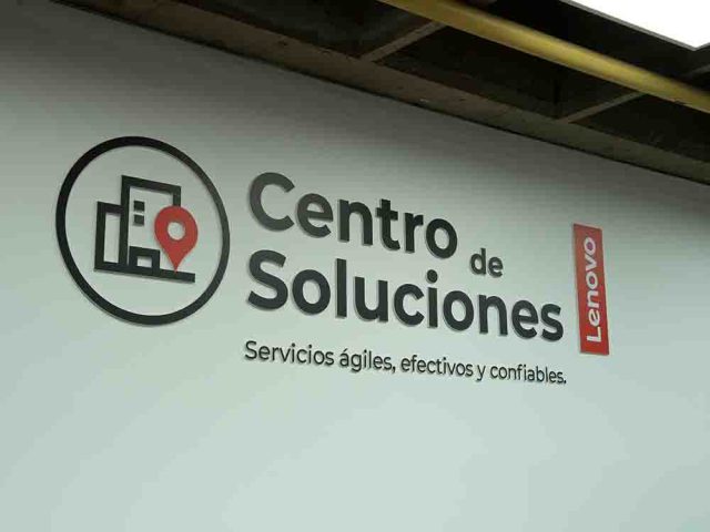 Lenovo apuesta por Colombia con un centro técnico que busca cambiar la experiencia de soporte