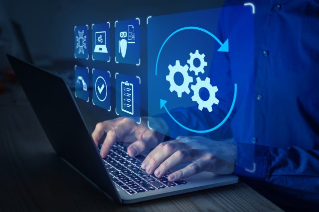 La logística apuesta por agentes inteligentes para anticipar fallas y optimizar operaciones