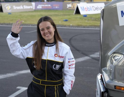 Juliana Castelblanco hace historia al coronarse como la primera campeona de la Copa Femenina Mobil Delvac de Tractomulas