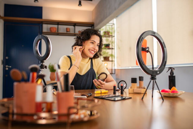 Creator Economy en Colombia: cómo los jóvenes están transformando sus conocimientos en oportunidades de ingresos