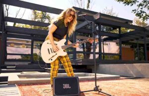 JBL lleva la inteligencia artificial al mundo de los músicos en Colombia