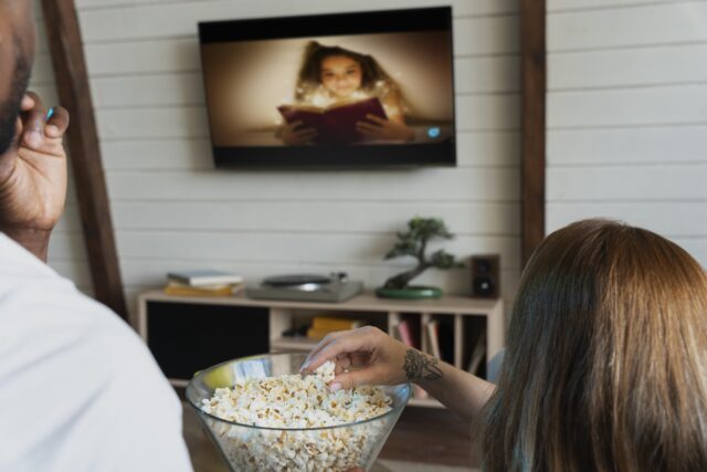 Cinco funciones clave de Roku para mejorar la convivencia y evitar discusiones por el televisor en el hoga